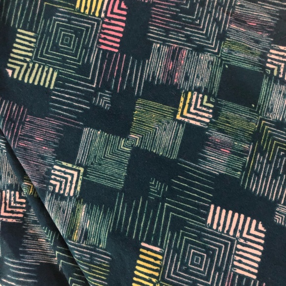 Lularoe Bundle of 3 - Picture 5 of 7